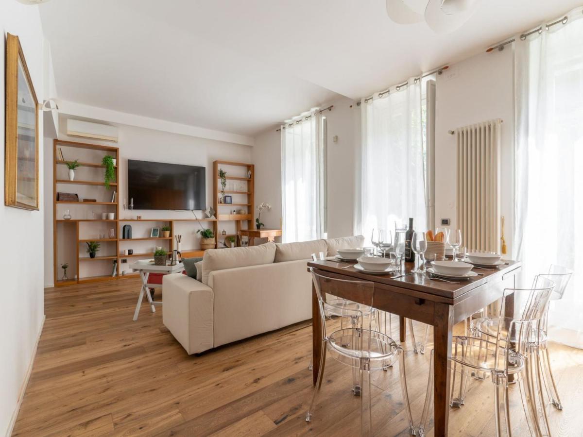 The Best Rent - Spacious Apartment Near Colonne S Lorenzo ميلان المظهر الخارجي الصورة